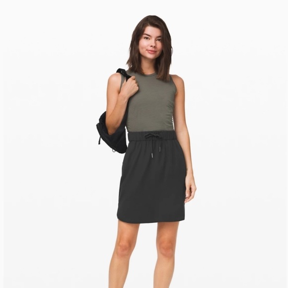 lululemon athletica Dresses & Skirts - Lululemon skirt Never Worn!